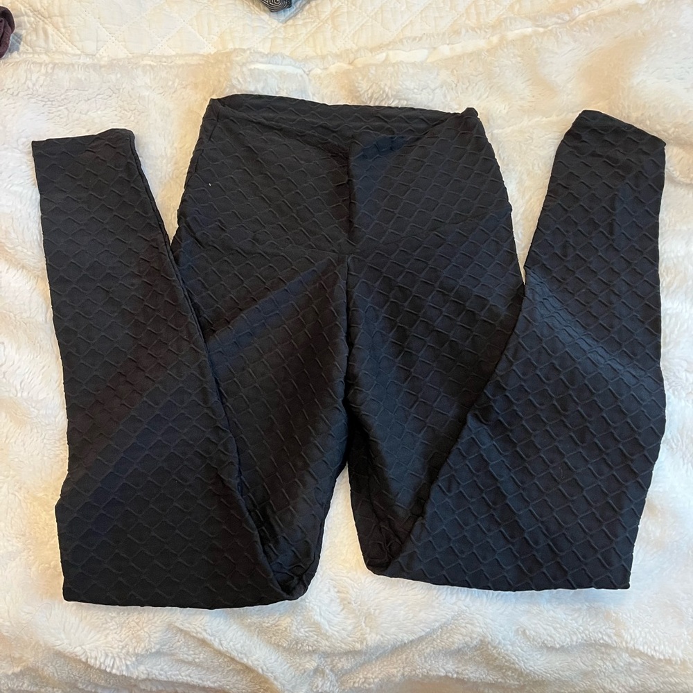 Textured leggings